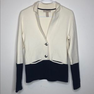 BANANA REPUBLIC CREAM AND NAVY BLUE SWEATER